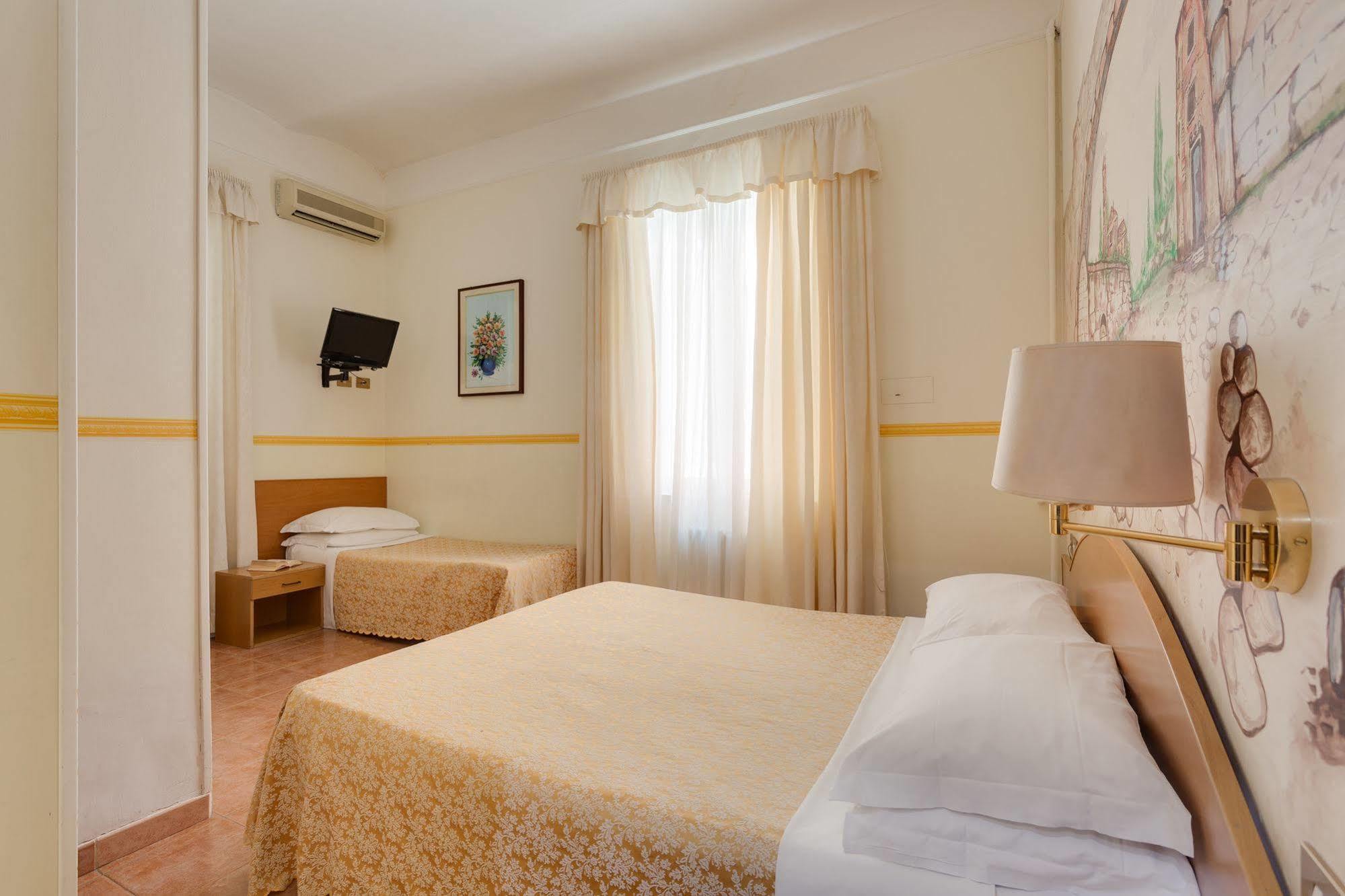 Hotel Resi Roma Exterior foto